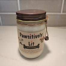 Load image into Gallery viewer, Strudel and Spice Scented Pawsitively Lit 100% Soy Wax Mason Jar Candle